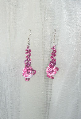Boucles fimo rose